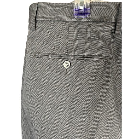 Dockers Pants Men 38x30-NWT Original Signature Gray Plaid Straight Wrinkle Free - Picture 4 of 8